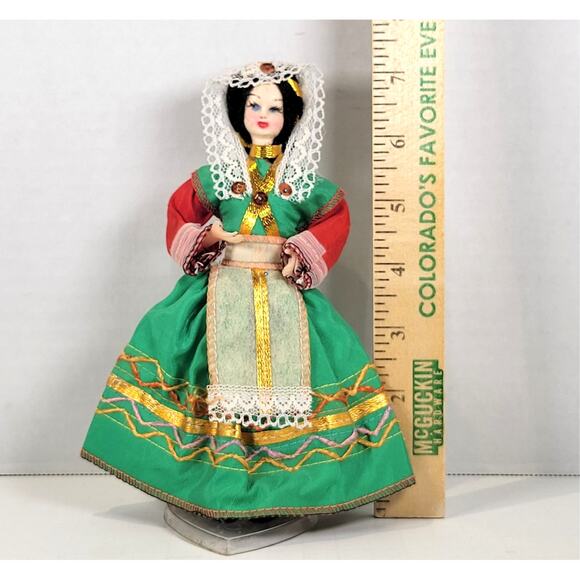 Folk Doll with Green Outfit and Veil - Handcrafted Vintage 7" Traditional Outfit - Picture 1 of 12